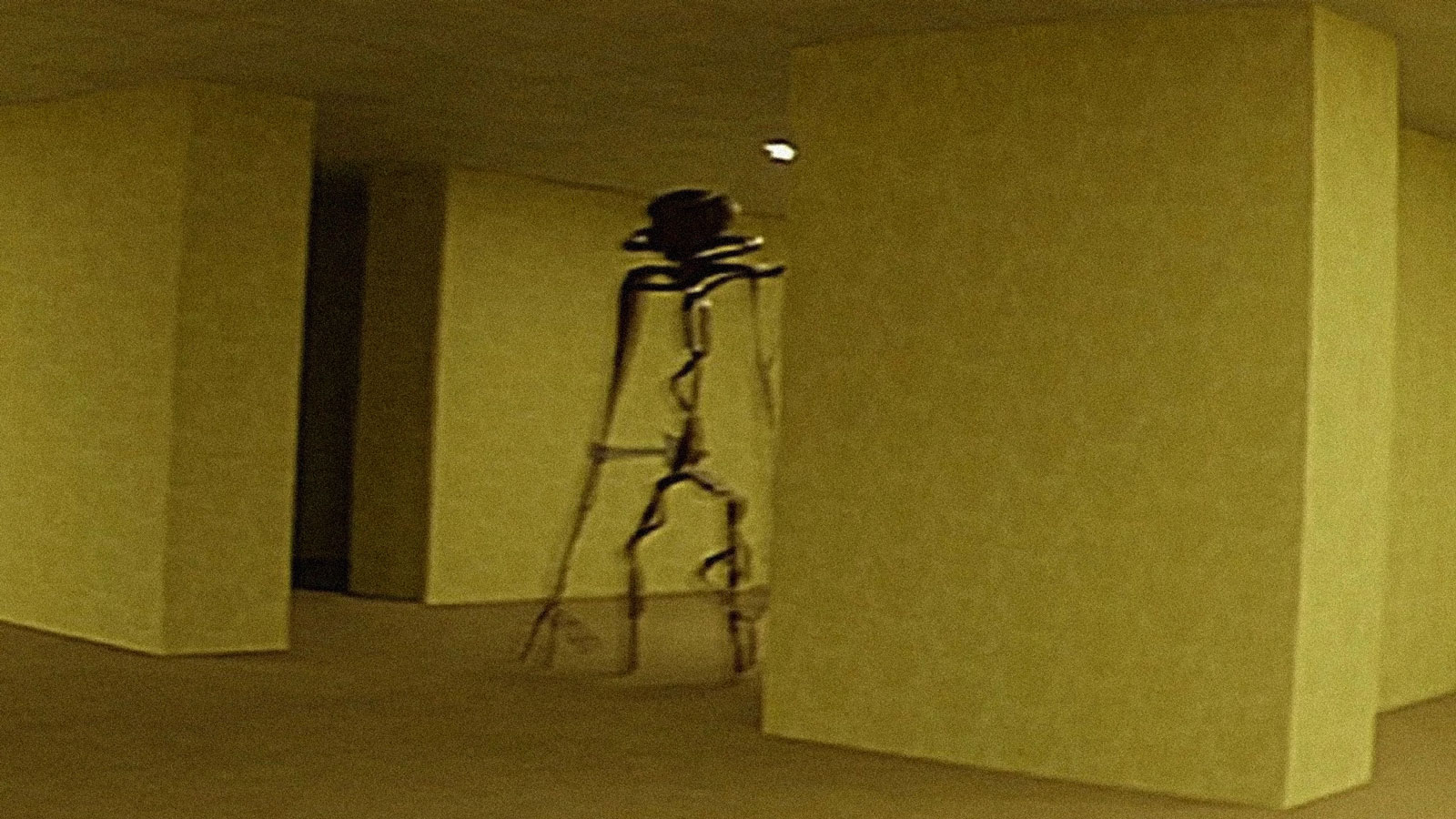 O YouTuber Kane Parsons ampliou a mitologia dos Backrooms em uma série de curtas